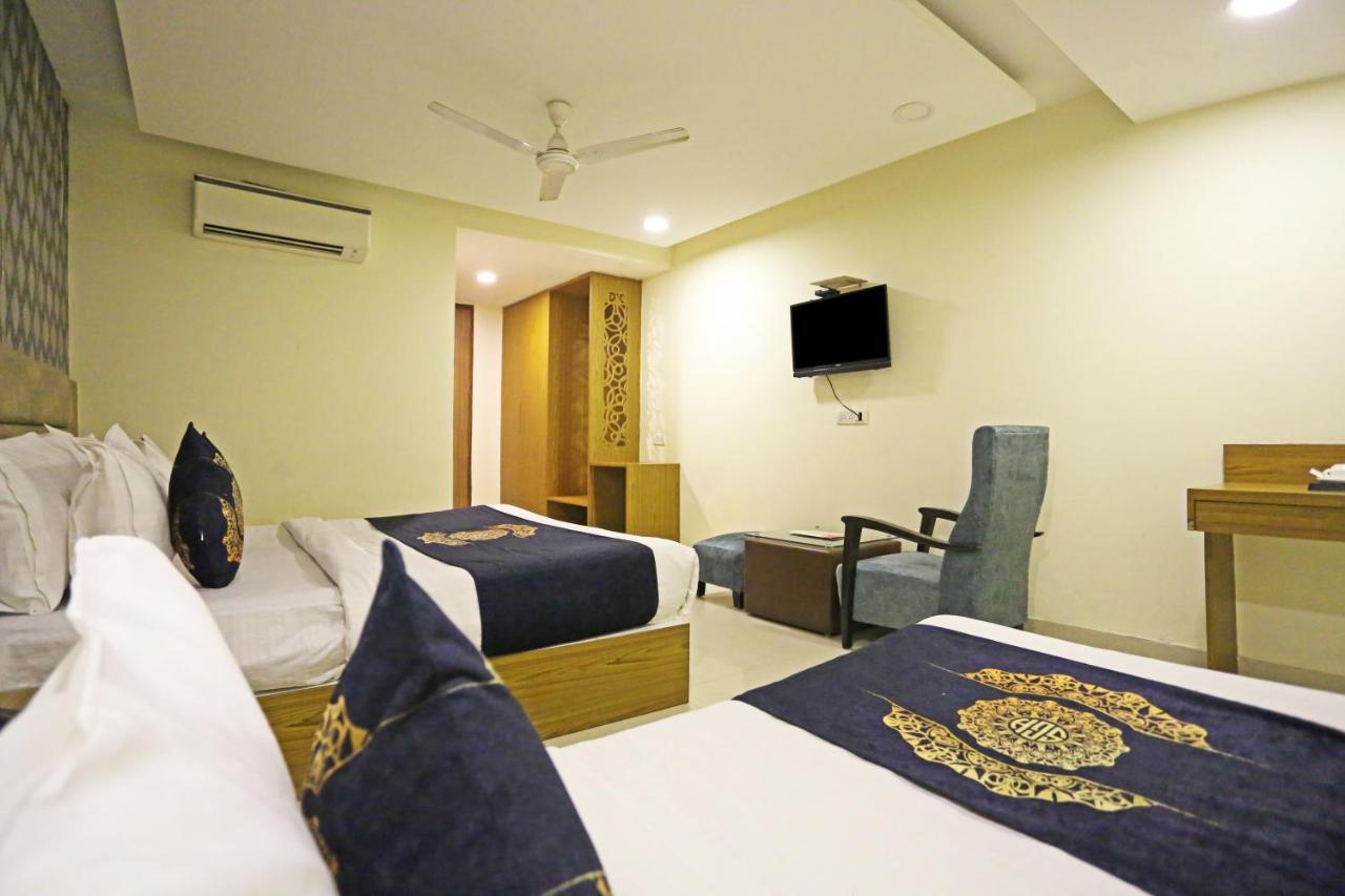 Hotel Grand Suites By D'Capitol Near Delhi Airport New Delhi Eksteriør billede