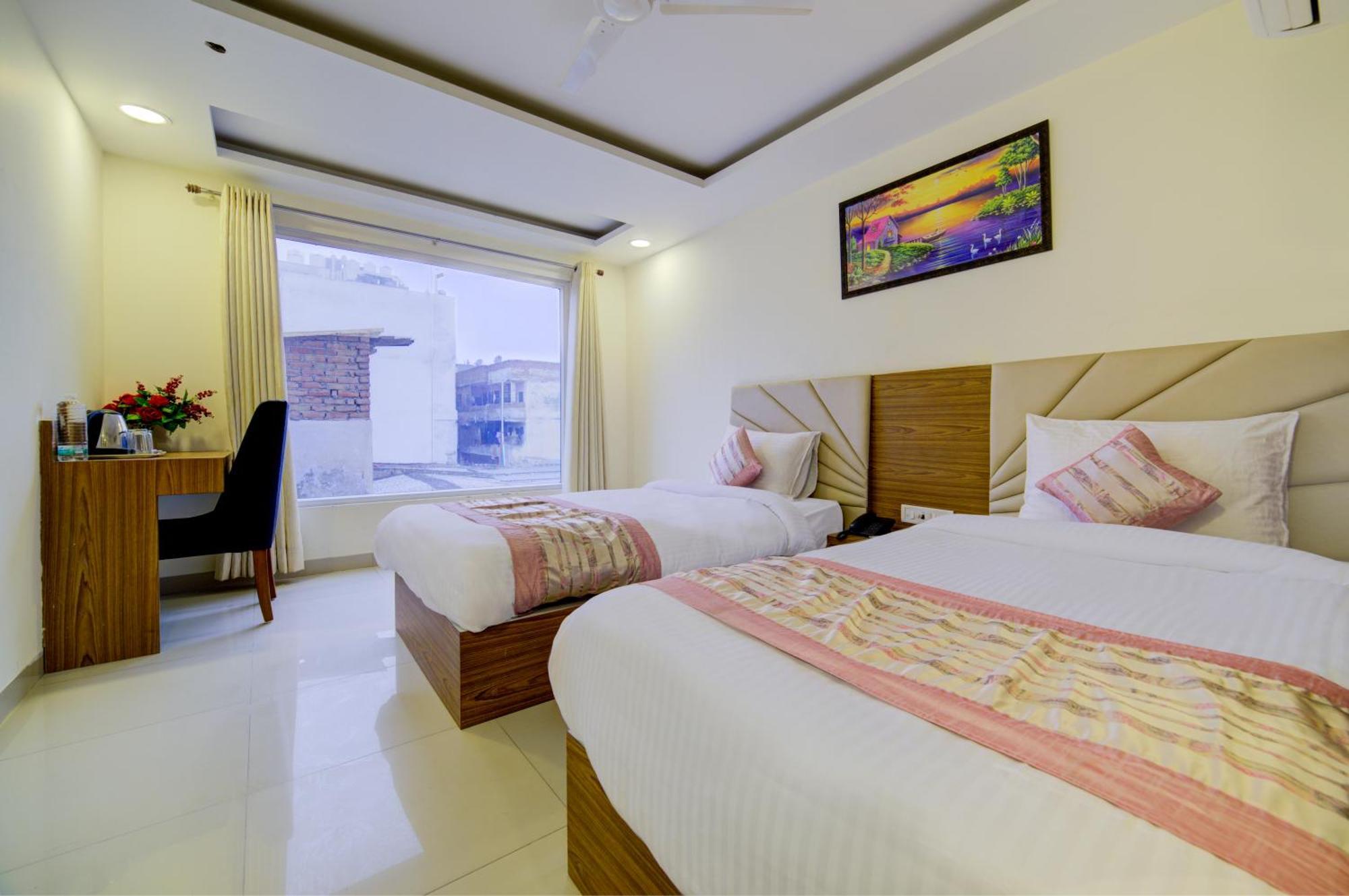 Hotel Grand Suites By D'Capitol Near Delhi Airport New Delhi Eksteriør billede