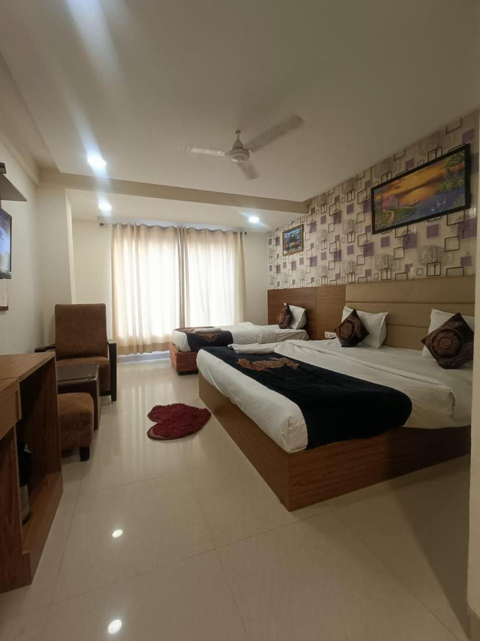 Hotel Grand Suites By D'Capitol Near Delhi Airport New Delhi Eksteriør billede
