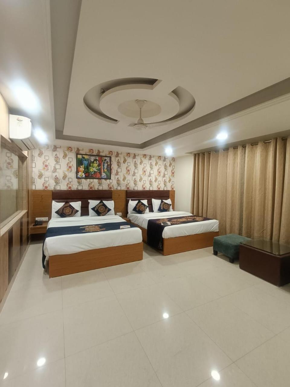 Hotel Grand Suites By D'Capitol Near Delhi Airport New Delhi Eksteriør billede